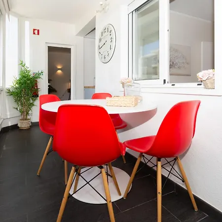 Apartamento Beachome4u 5 *